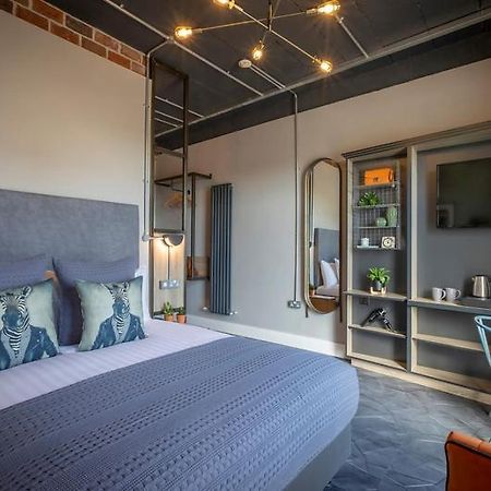 Hotel67 Киларни Екстериор снимка