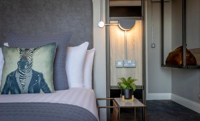 Hotel67 Киларни Екстериор снимка