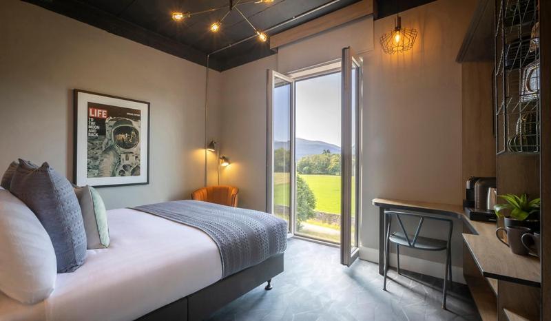 Hotel67 Киларни Екстериор снимка